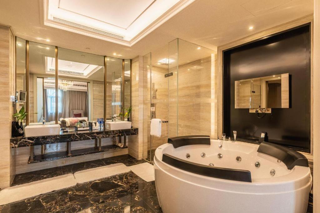 The Qube Hotel Nanchang East Exterior foto